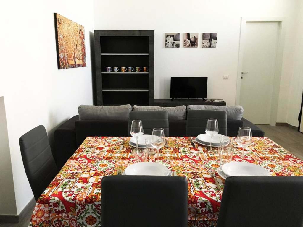 Oasi Apartment Комо Екстериор снимка