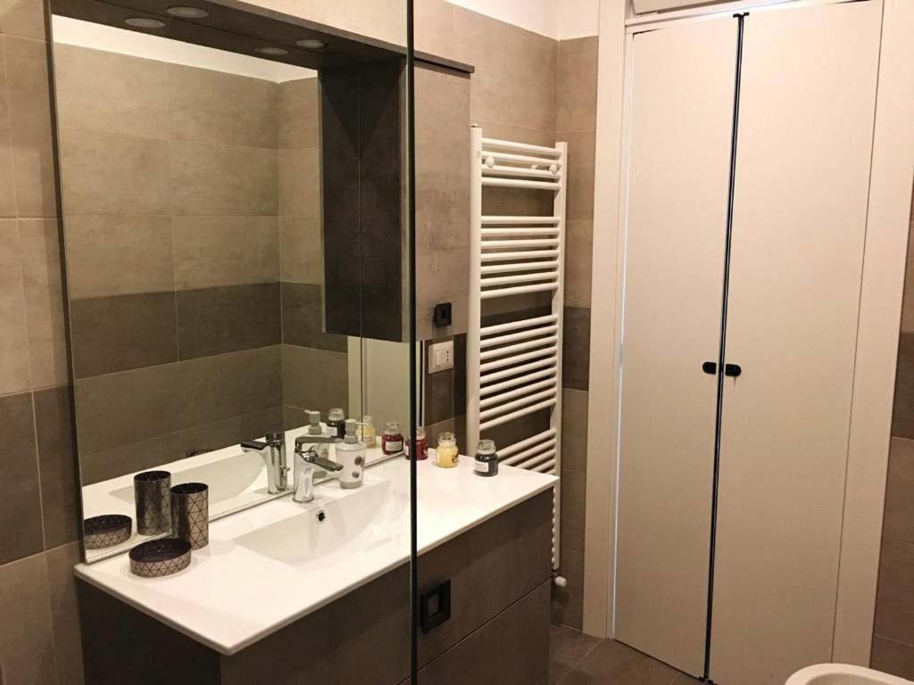 Oasi Apartment Комо Екстериор снимка